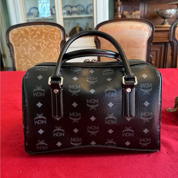 đź’ŻGuaranteed Authentic MCM Boston - Picture 3 of 15